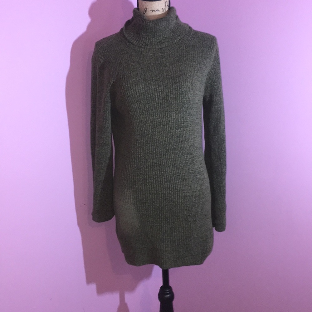 Green sweater dress/ tunic